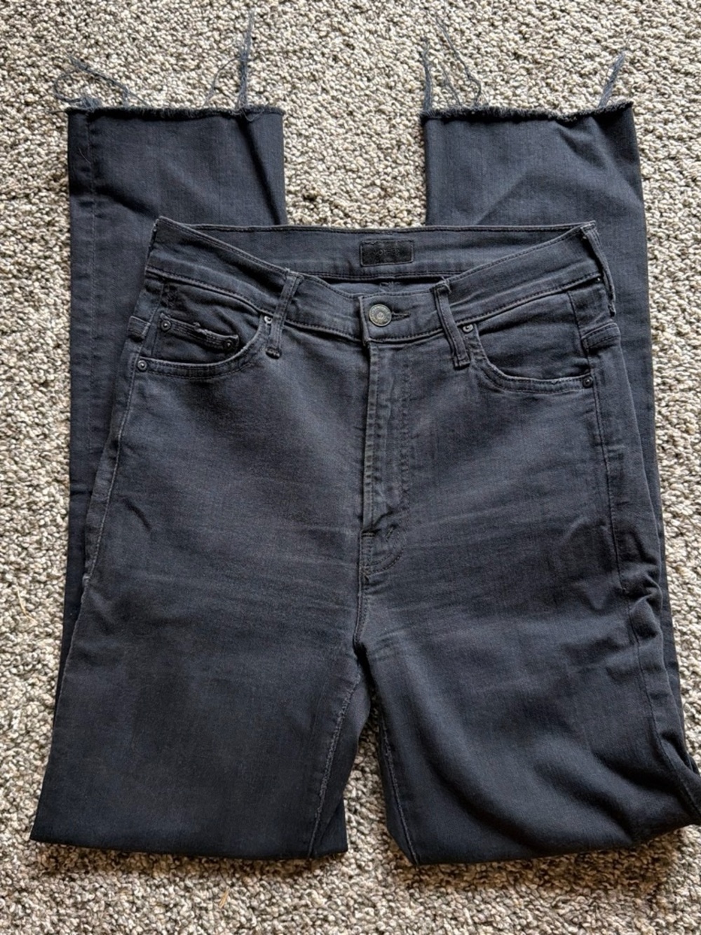 MOTHER Black Ankle Crop Jeans - Raw Hem